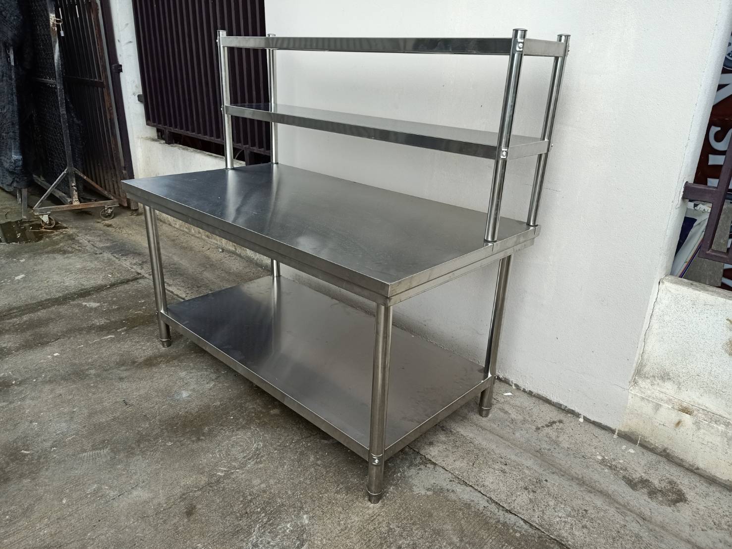 โต๊ะสแตนเลส 2 ชั้นแบบพร้อมเสริมชั้น รุ่น: WSCT-126080+ชั้นเสริม