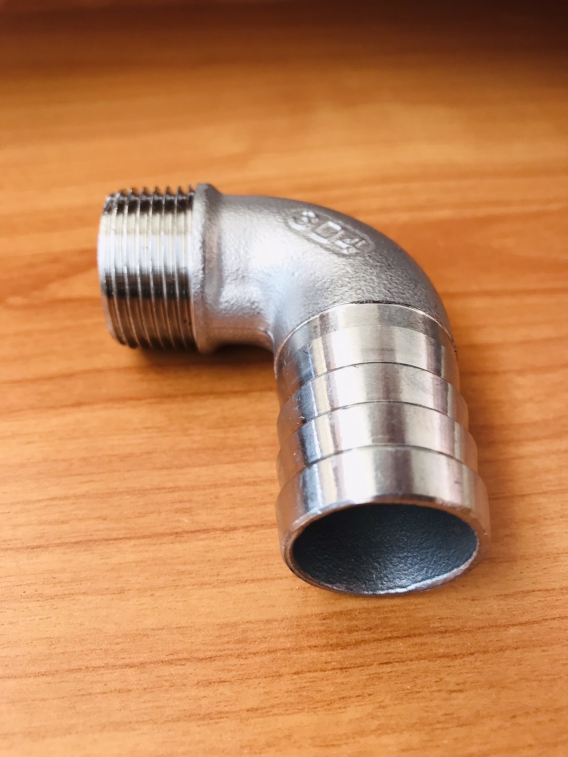ข้องอ 3/4 นิ้ว สแตนเลสเกลียวนอก หางไหล 25 มม.(Elbow 3/4 inch Stainless Steel External Thread Tail 25 mm) #67516