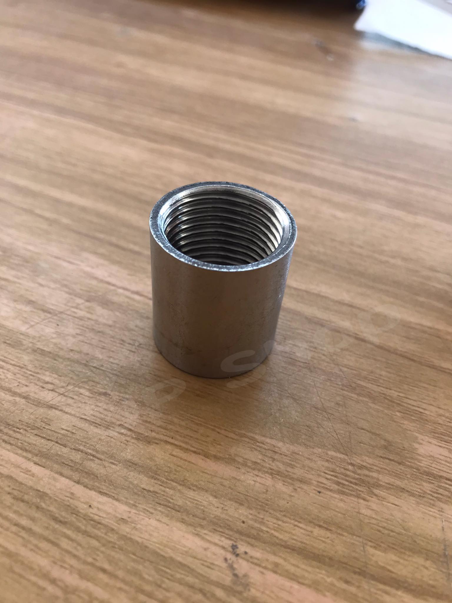 ข้อต่อตรงสแตนเลส 304 เกลียวใน 4หุน #10304