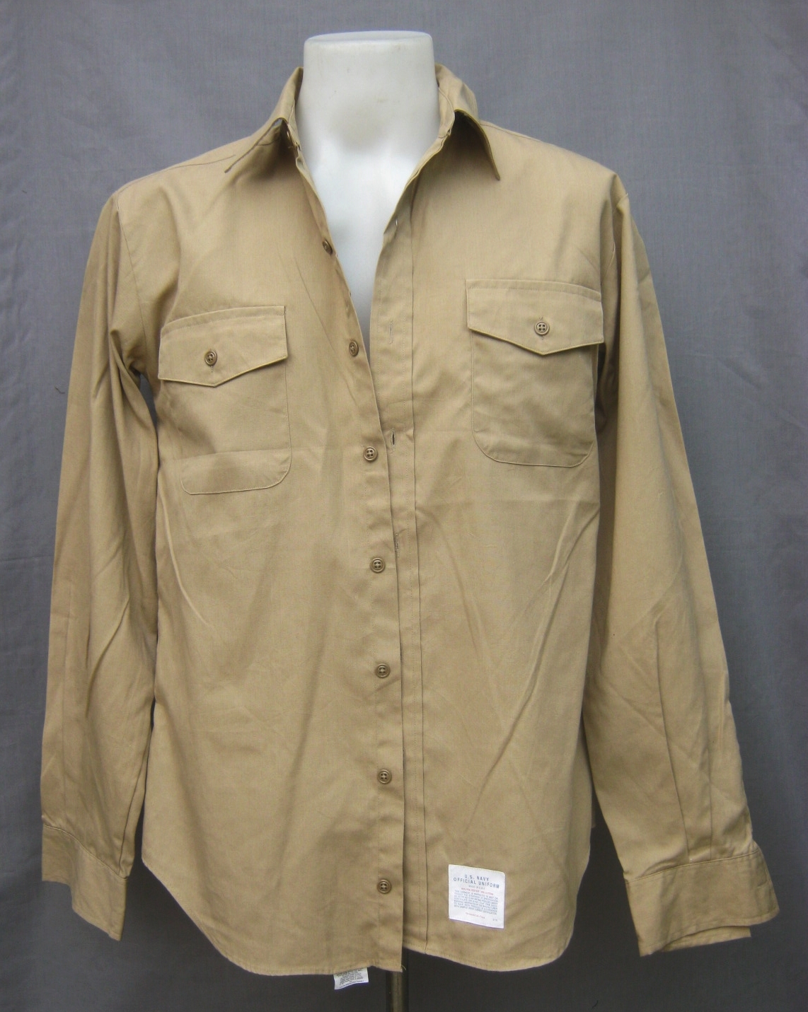 เสื้อเชิ๊ตทหารเรือสหรัฐ สีทราย