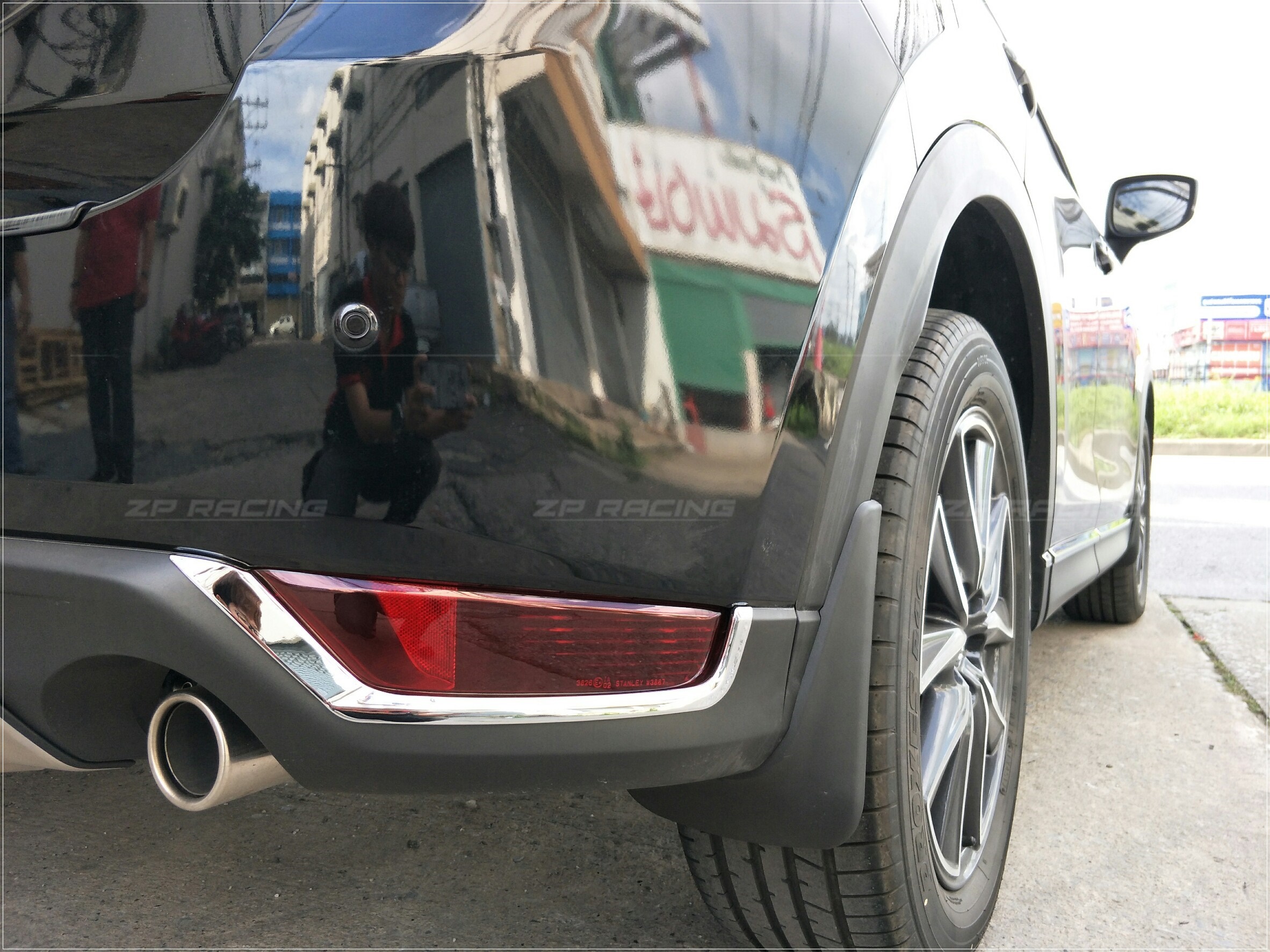 คิ้วไฟตัดหมอกหลังโครเมี่ยม CX-5 2018