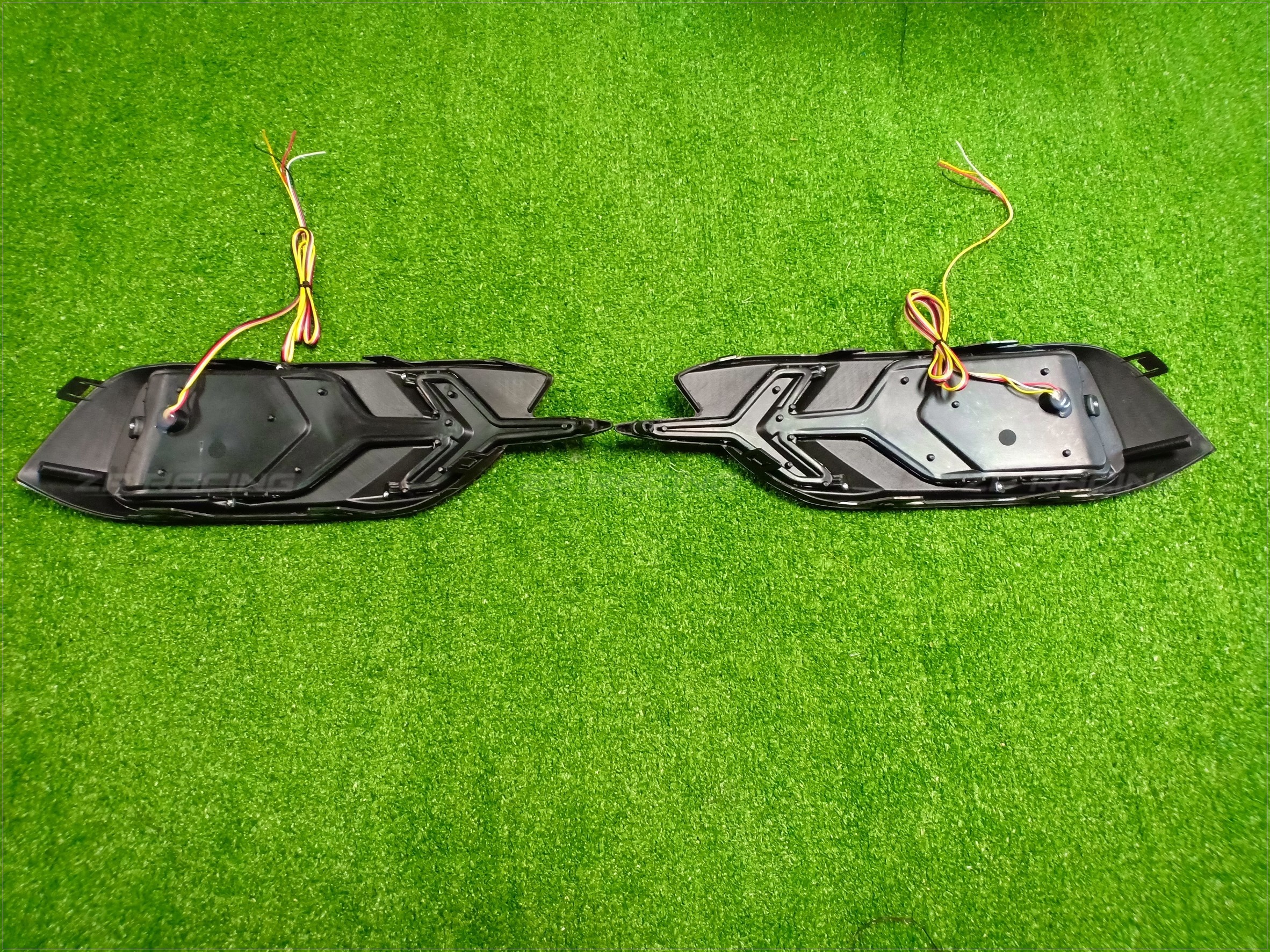 ไฟทับทิมท้าย CIVIC FC แบบ LED ทรงก้างปลา รับประกัน 1 ปี