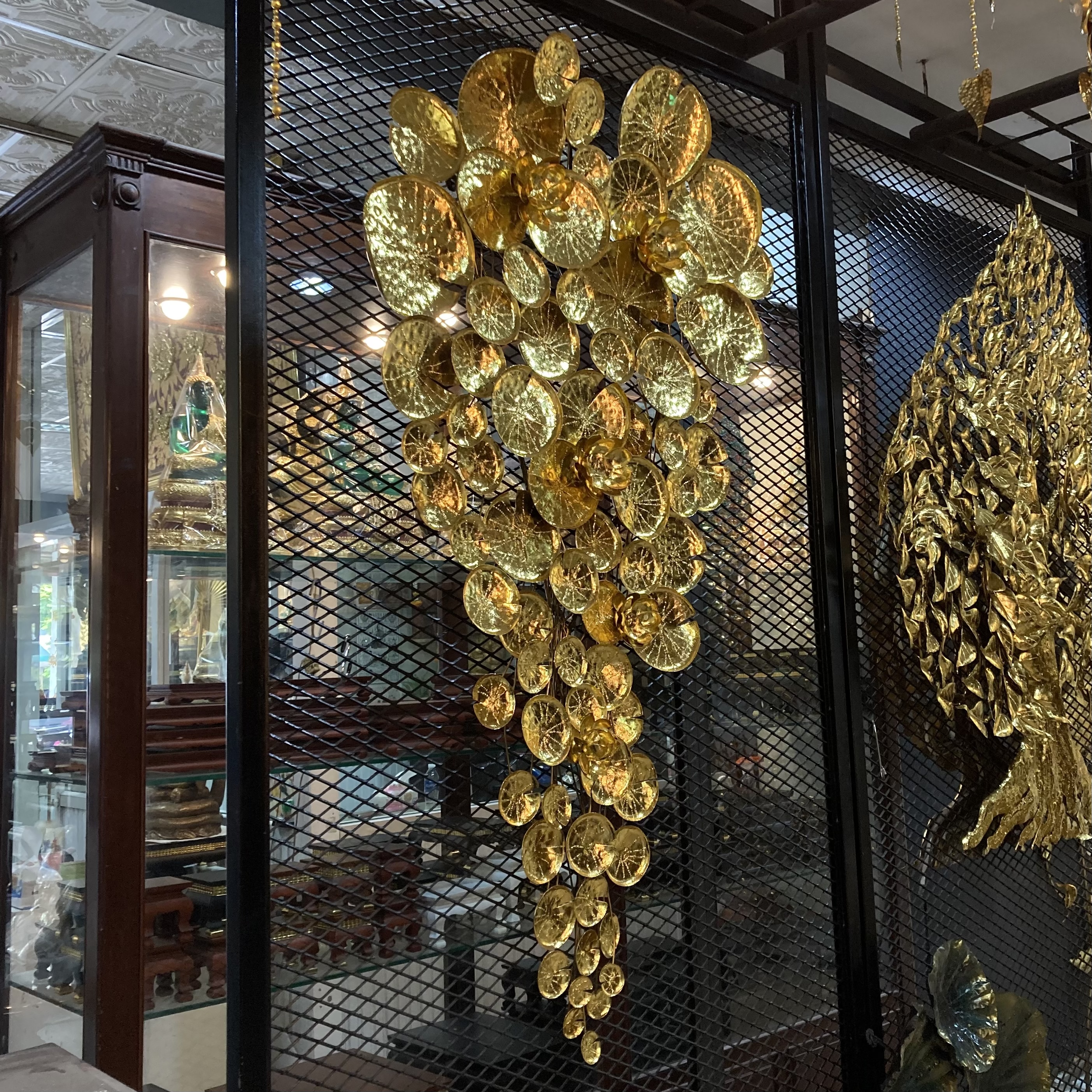 กอบัวทองมหาลาภ (85x160 cm)