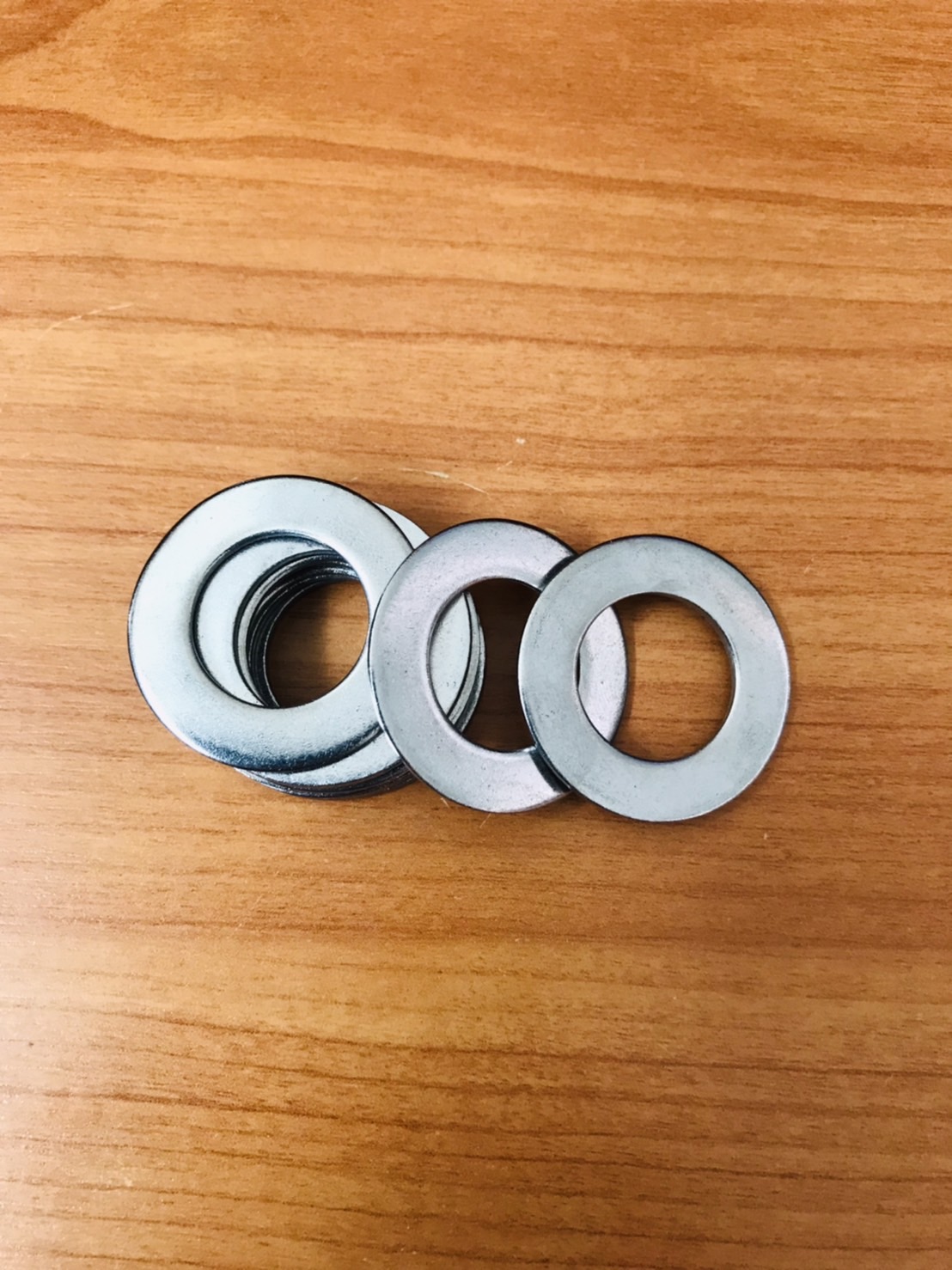 แหวนอิแปะ M16 (Plain Washer M16 ) #161616