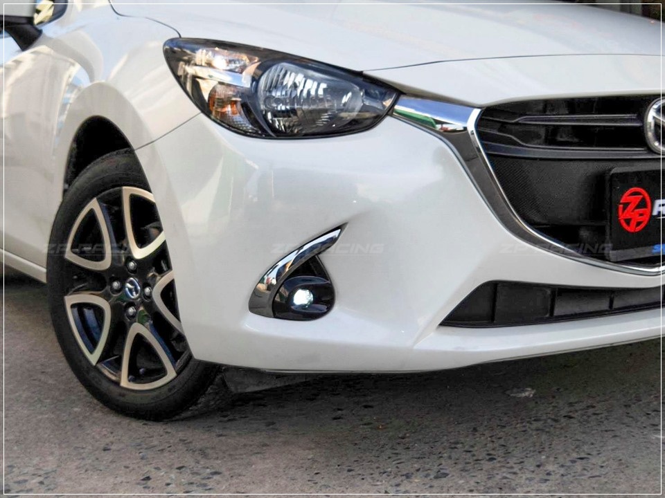 ไฟตัดหมอก Mazda2