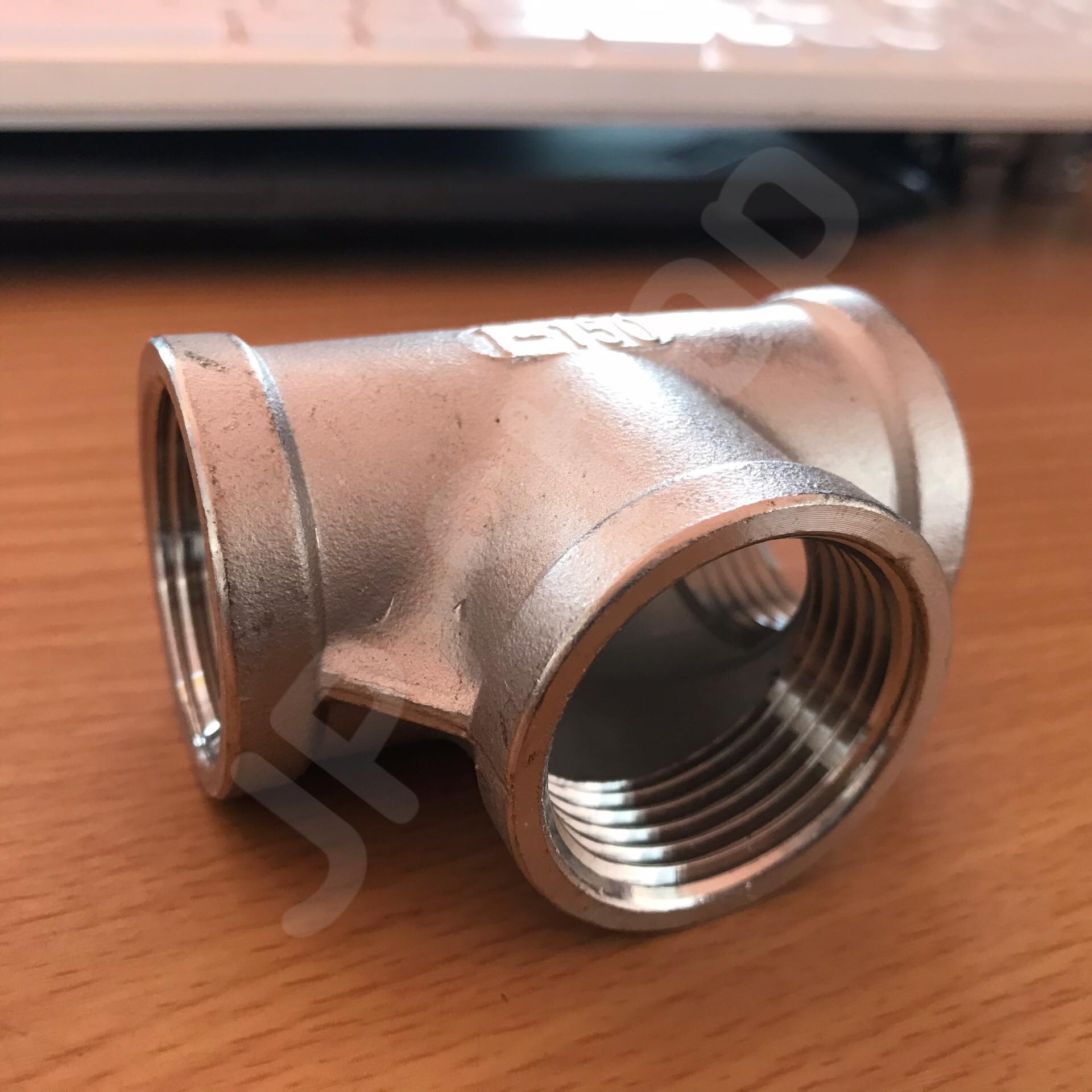 ข้อต่อสามทางสแตนเลส 304 ขนาด 1 นิ้ว (Stainless Steel Tee 304, 1" Female Thread (Tee F/F/F) #2851