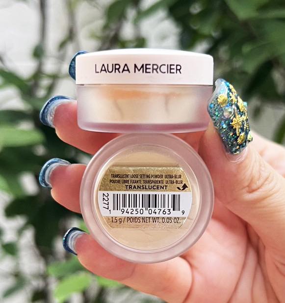 Laura Mercier Ultra-Blur Translucent Loose Setting Powder 1.5g. แป้งฝุ่นลอร่าออกใหม่ ขนาดทดลอง