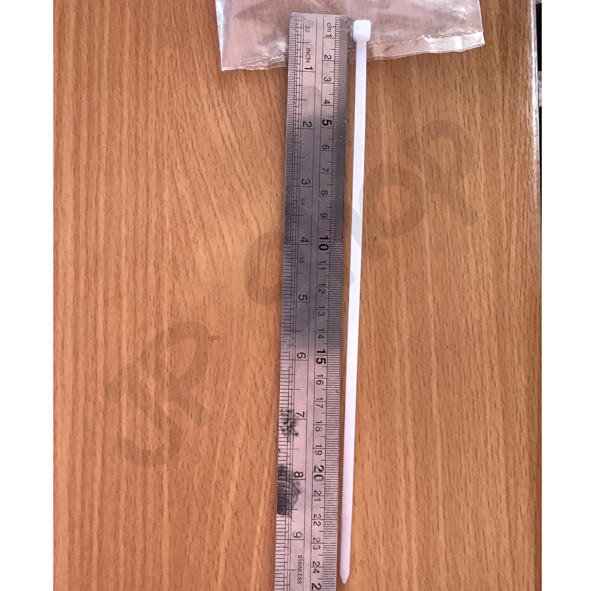 สายรัด CABLE TIE เคเบิ้ลไทร์ 10นิ้ว เหมาะสำหรับนำไปใช้งานต่าง ๆ อาทิเช่น เคเบิ้ลไทร์ใช้รัดสายไฟ, สายแลน (LAN), สายโทรศัพท์, สายสัญญาณ, สายเคเบิ้ลให้เรียบร้อย โกดังในไทย สั่งปุ๊บส่งปั๊บ