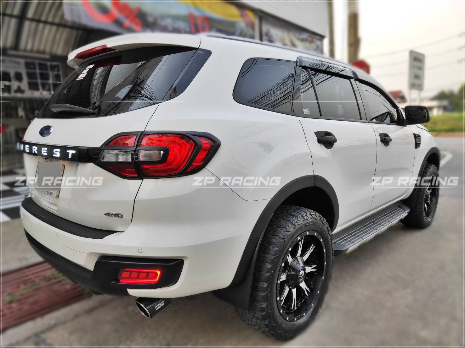 คิ้วล้อ Super Slim EV2018-2021