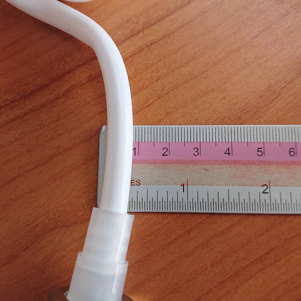 สายสปริงสีขาว สายน้ำดีสปริง สายฉีดชำระสปริง หัวสแตนเลส 304 เกลียวใน4หุน ยาว 2 ม.#54200