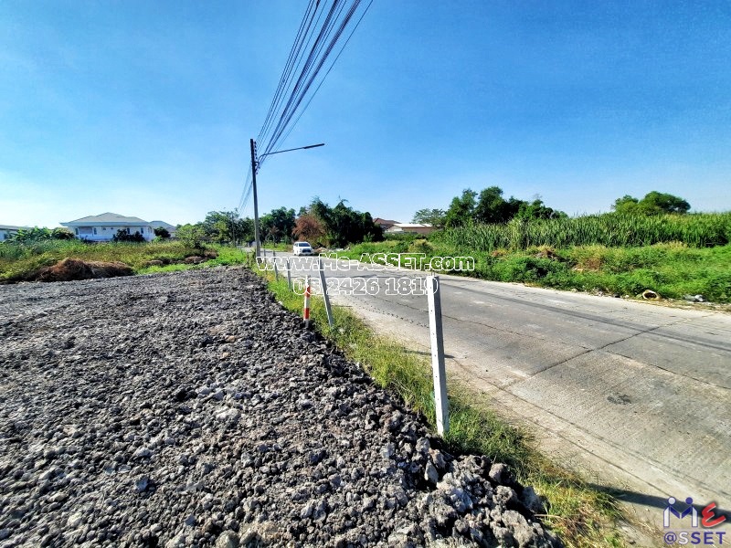 ขายที่ดินถมแล้ว ติดถนน ย่าน สวนส้มพัฒนา ลำสามแก้ว ลำลูกกาคลอง 2 : ซอยพวงส้ม ใกล้ตลาดบุญร่มเย็น : เนื้อที่รวม 2-1-0 ไร่ แบ่งขายได้