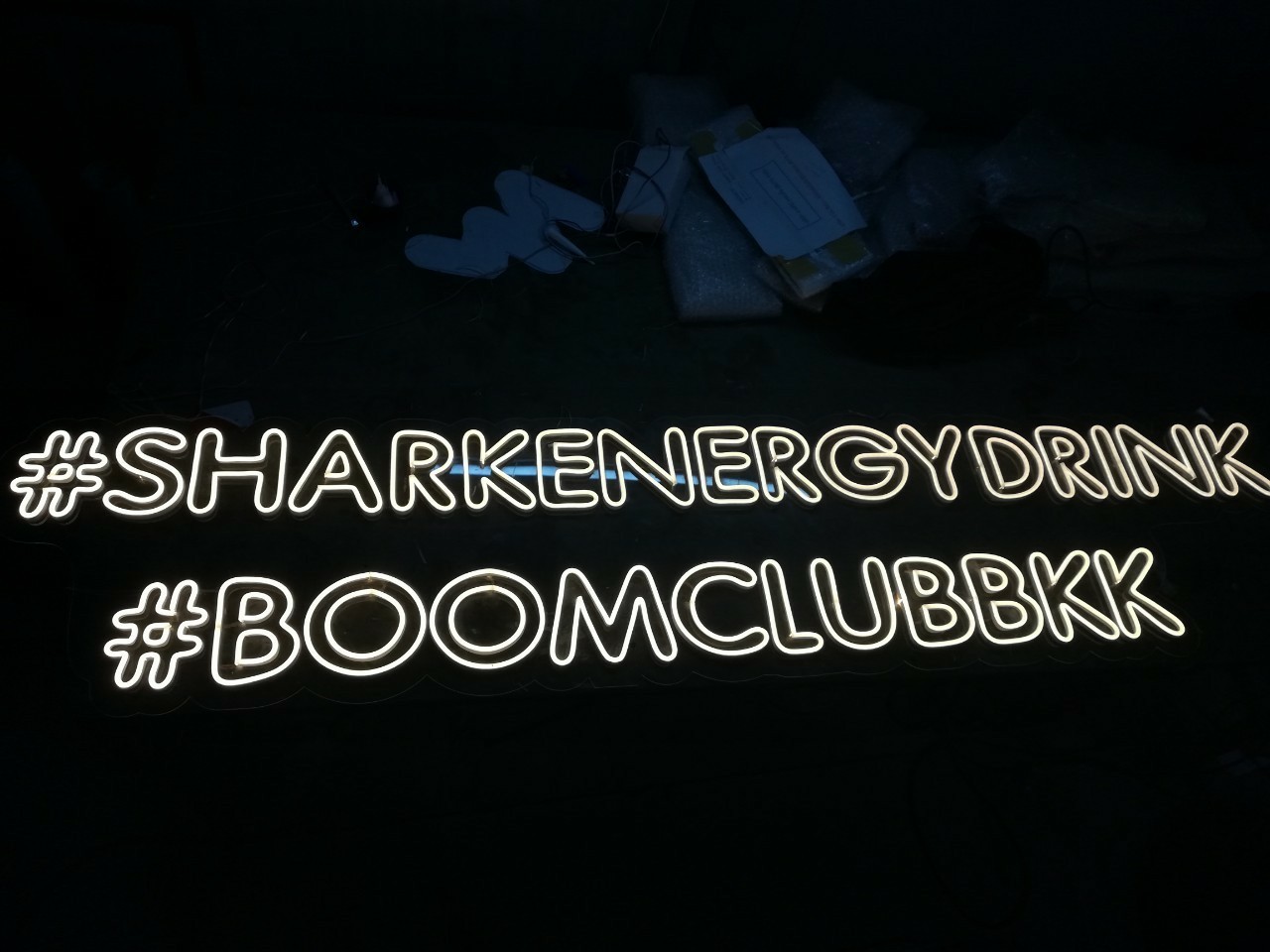 ป้ายไฟนีออน