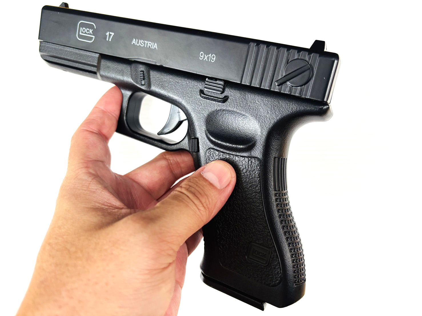 ปืนอัดลมสั้น รุ่น Glock17 โลหะ ระบบชักยิงทีละนัด