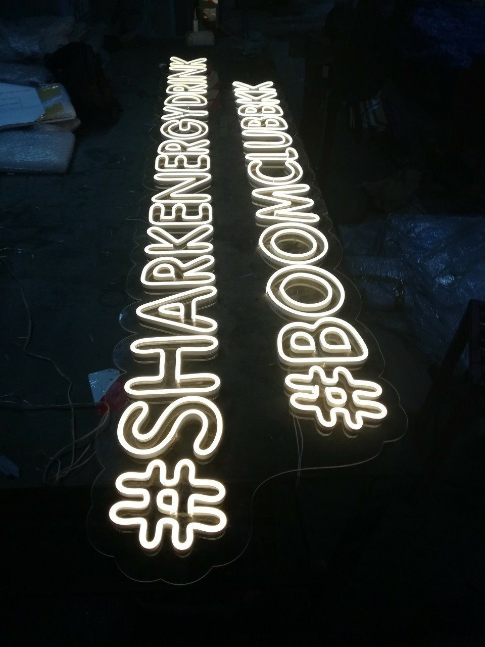 ป้ายไฟนีออน