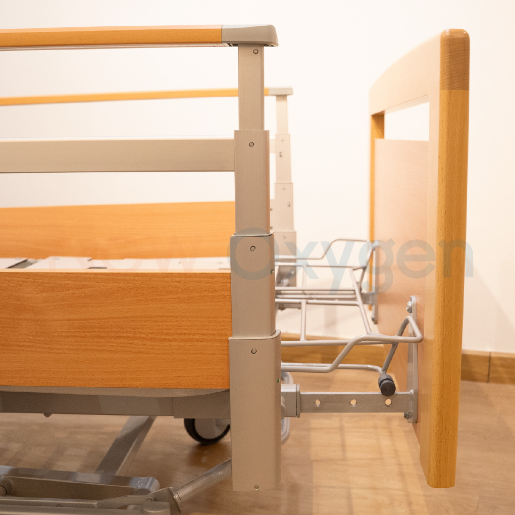 เตียงผู้ป่วยสูงอายุไฟฟ้า ดีไซน์แบบไม้ 7 ฟังก์ชั่น ยี่ห้อ HAELVOET รุ่น Lago Care รับประกันศูนย์ไทย 6 ปี