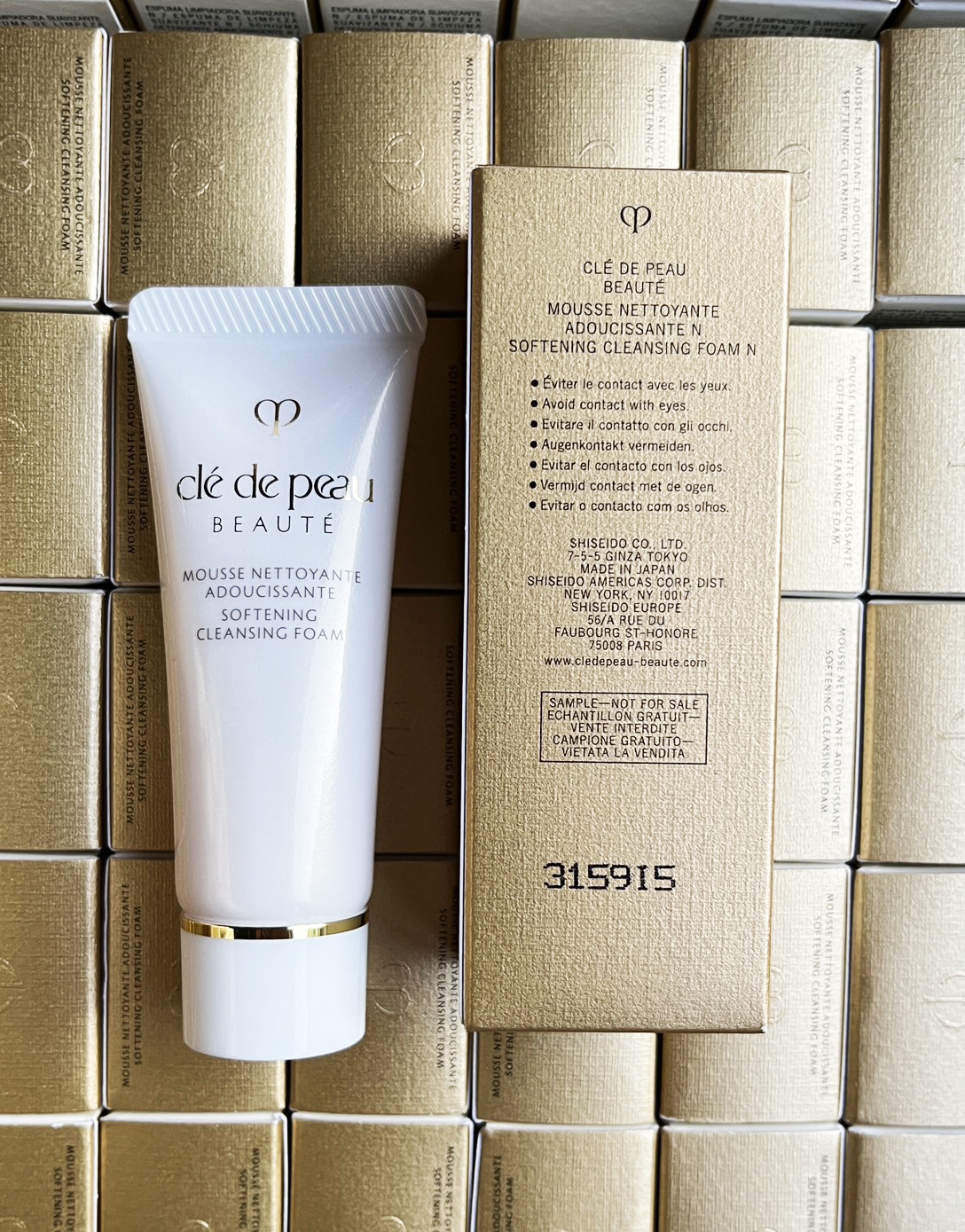 โฟมล้างหน้า Cle De Peau Beaute Mousse Nettoyante softening Cleansing Foam 20ml. ขนาดทดลอง ของแท้
