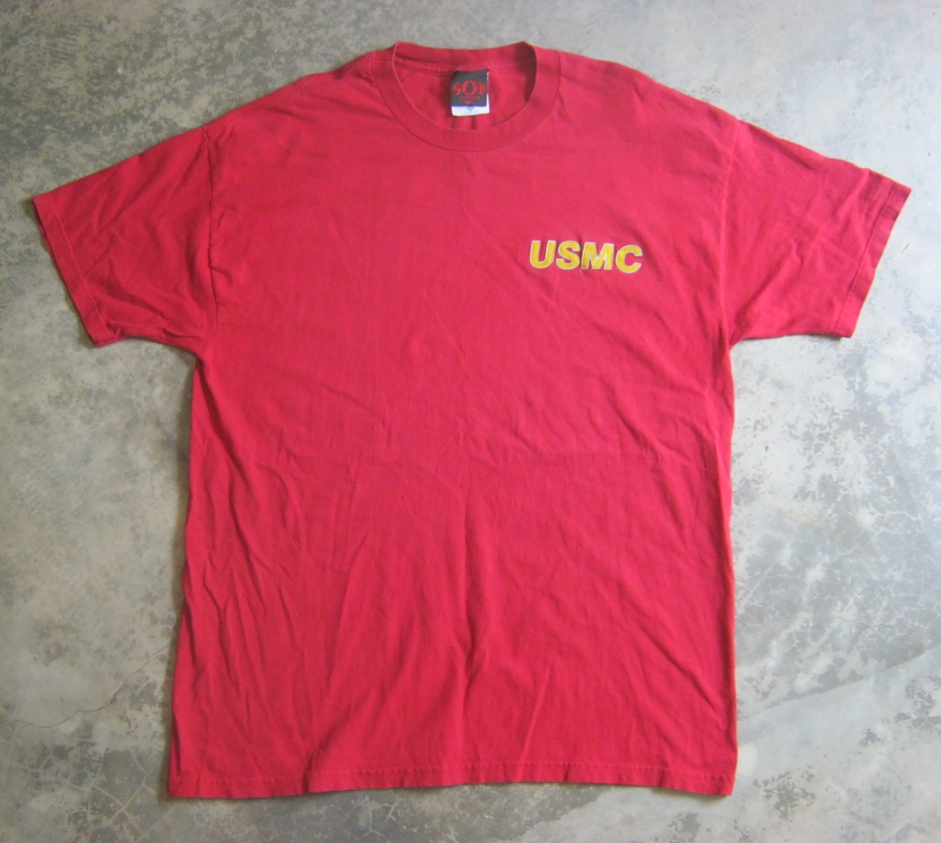เสื้อยืด USMC สีแดง