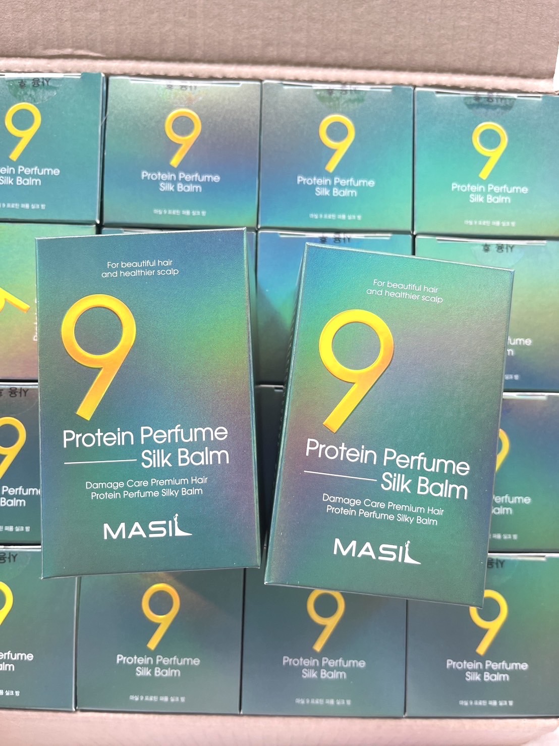 Masil 9 Protein Perfume Silk Balm 180ml. โปรตีนอาหารผมแบบไม่ต้องล้างออก