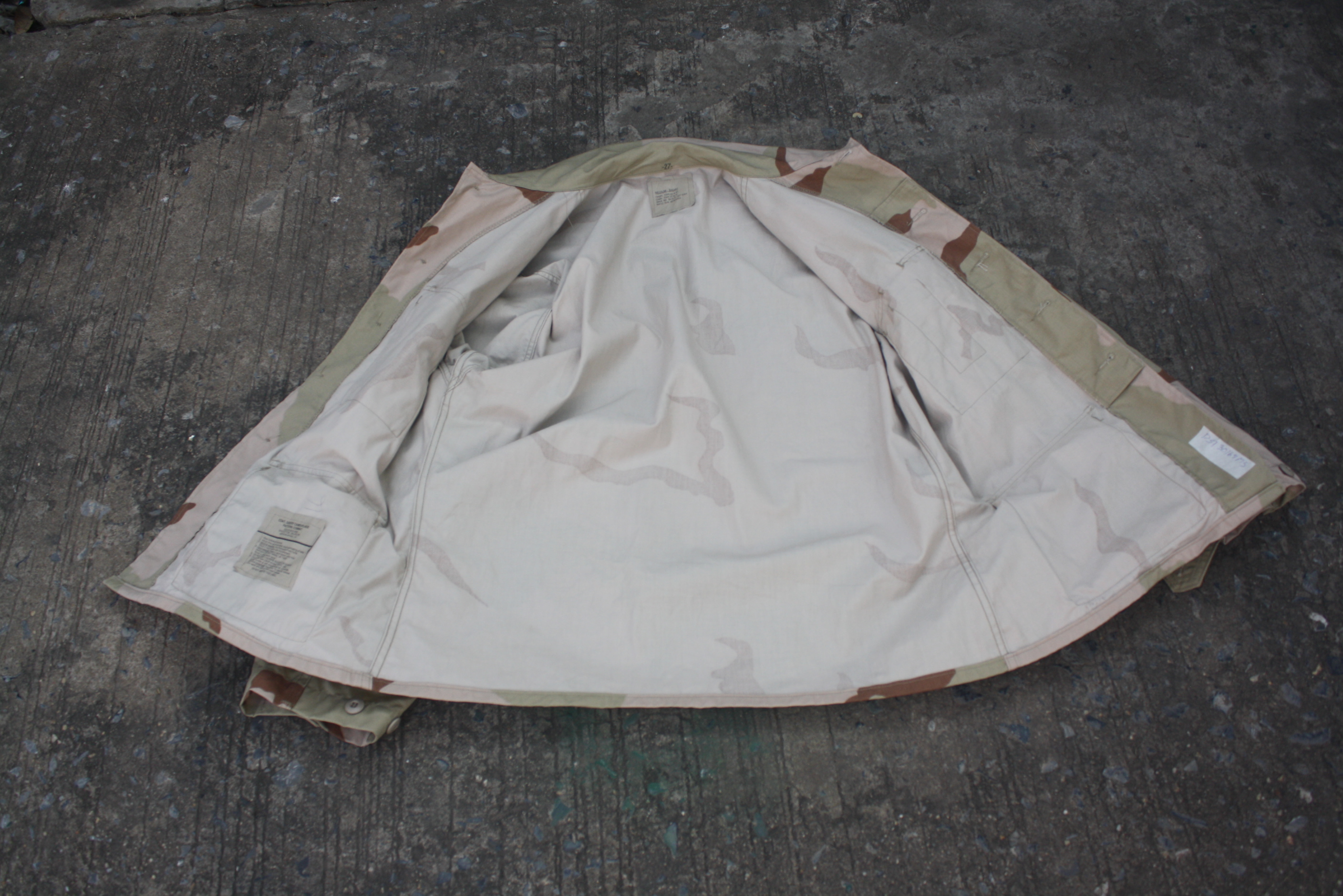 เสื้อทหารสหรัฐ ลายพรางสามสี pattern 1