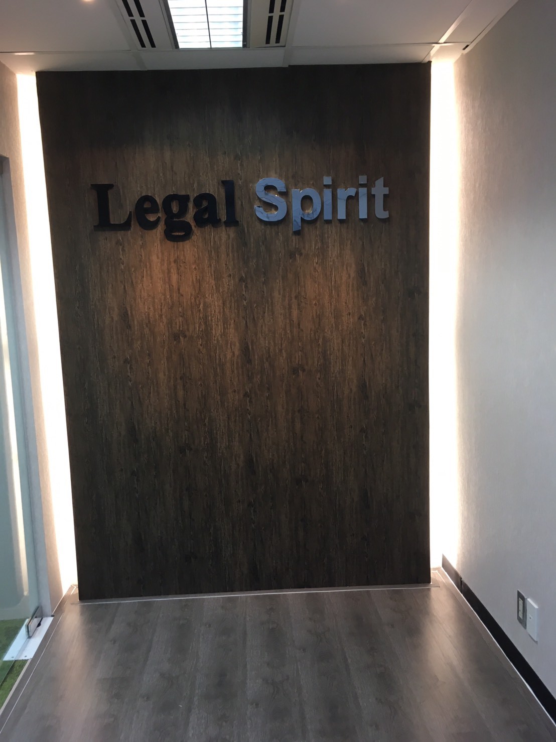 ป้ายสแตนเลส Legal Spirit