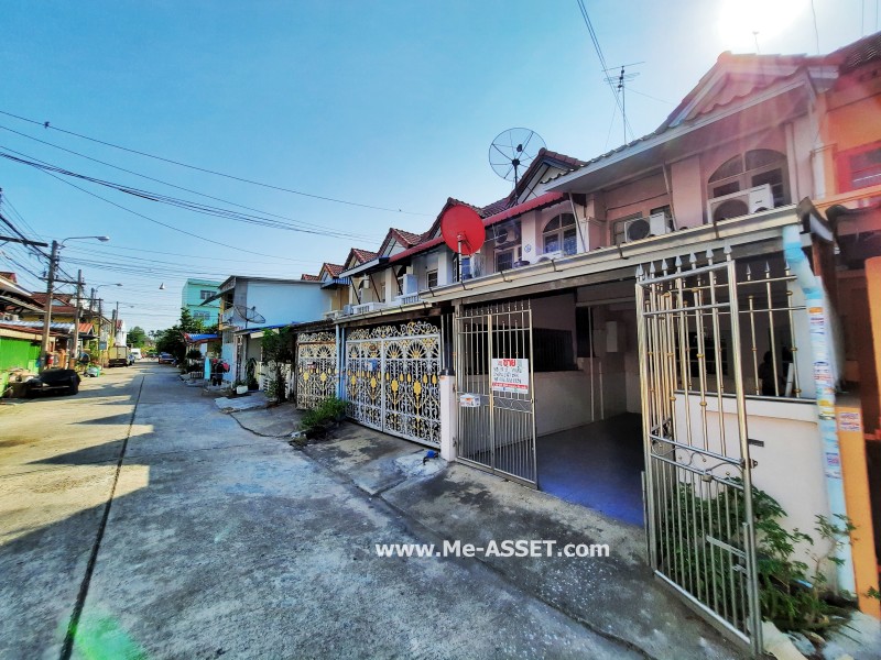 ขายทาวน์เฮ้าส์ ม.พรรณพฤกษา ถ.บรมราชชนนี 121 แขวงศาลาธรรมสพน์ เขตทวีวัฒนา กรุงเทพ / พื้นที่ 2 ชั้น 17 ตารางวา