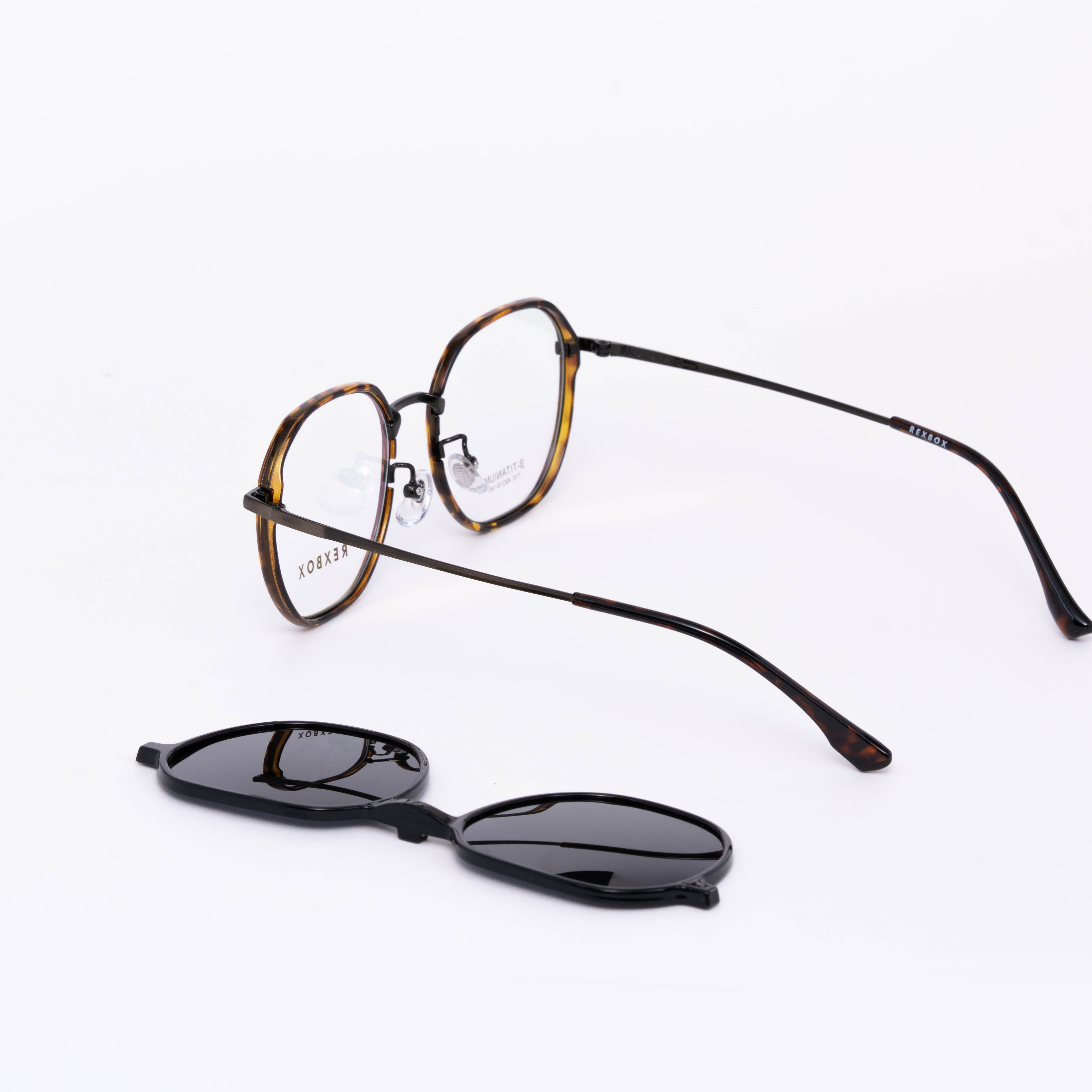 รุ่น B-TITANIUM ไทเทเนียม น้ำหนักเบา ยืดหยุ่น พร้อมคลิปออน Polarized (T10-C3)