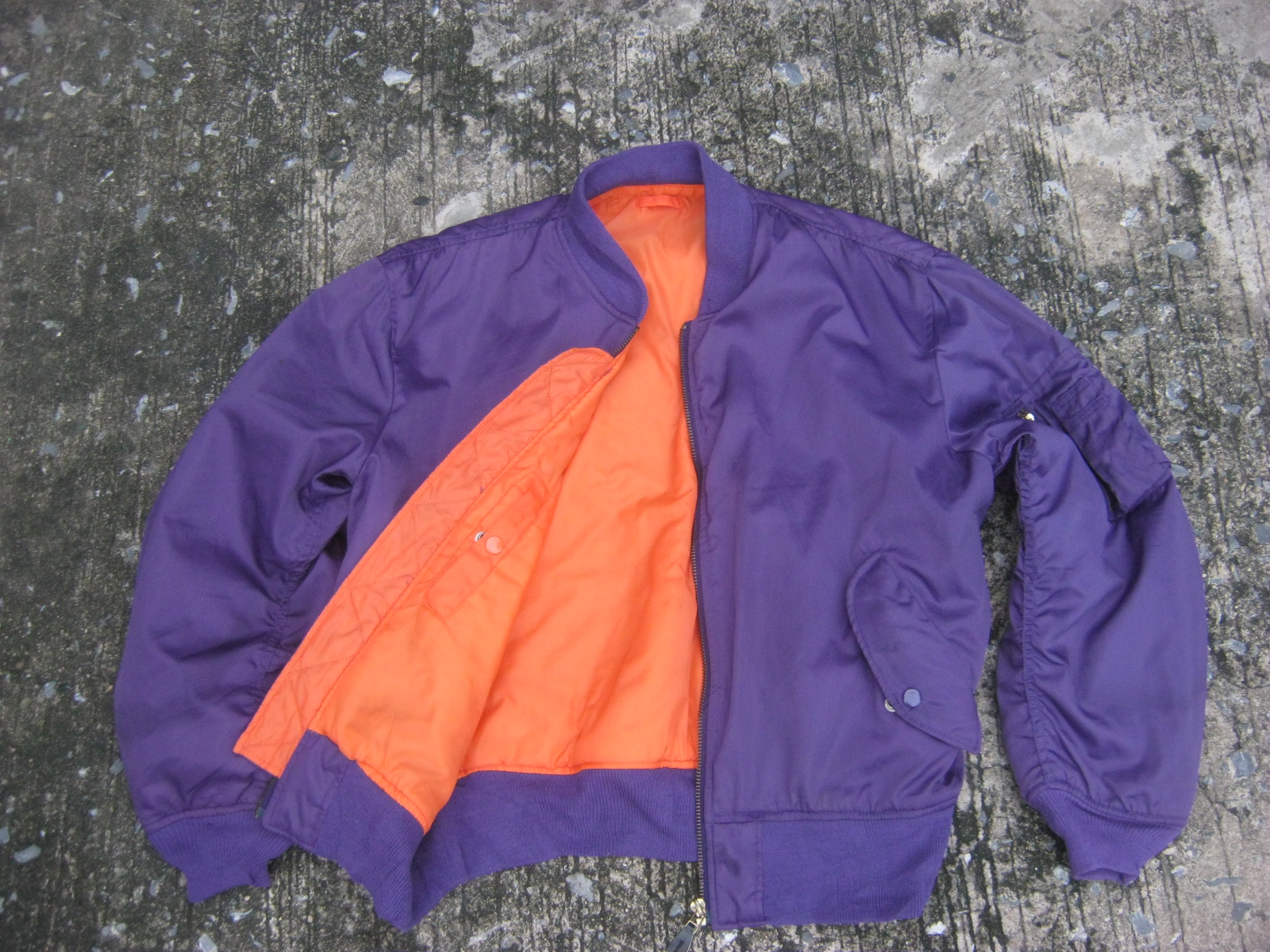 เสื้อนักบิน MA1 แฟชั่น ผลิตจากญี่ปุ่น