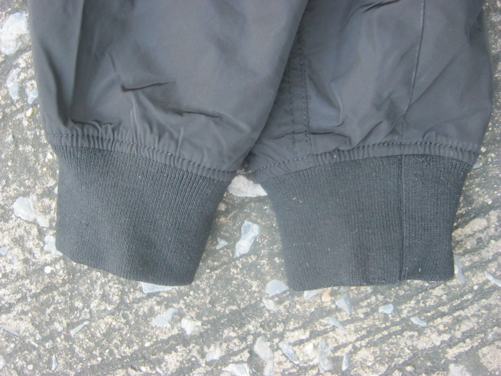 เสื้อนักบิน สีดำ