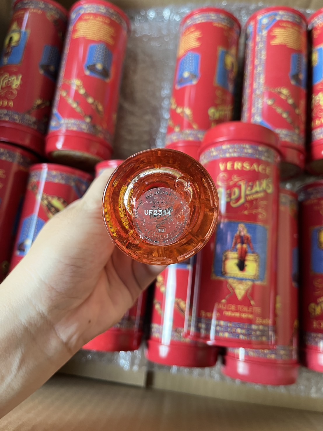 Versace Red Jeans Eau De Toilette 75ml. กล่องจริง ของแท้