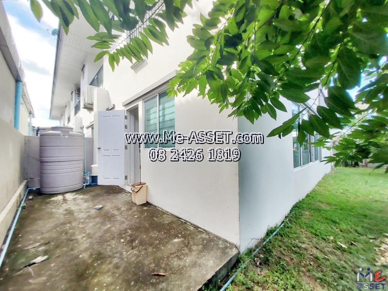 ขายทาวน์โฮมหลังมุมติดถนนเมน ย่าน เลียบคลองพระอุดม ซอยวัดท่าเกวียน คลองบางไผ่ วัดทองสะอาด ลาดหลุมแก้ว : ม.บ้านสวนธนาการ์เด้น : 2 ชั้น 40 ตร.วา