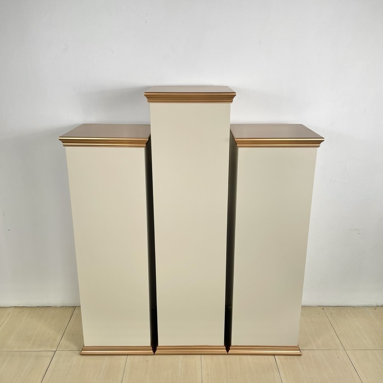 แท่นถวายพระพร สีครีมท็อปพิงก์โกลด์