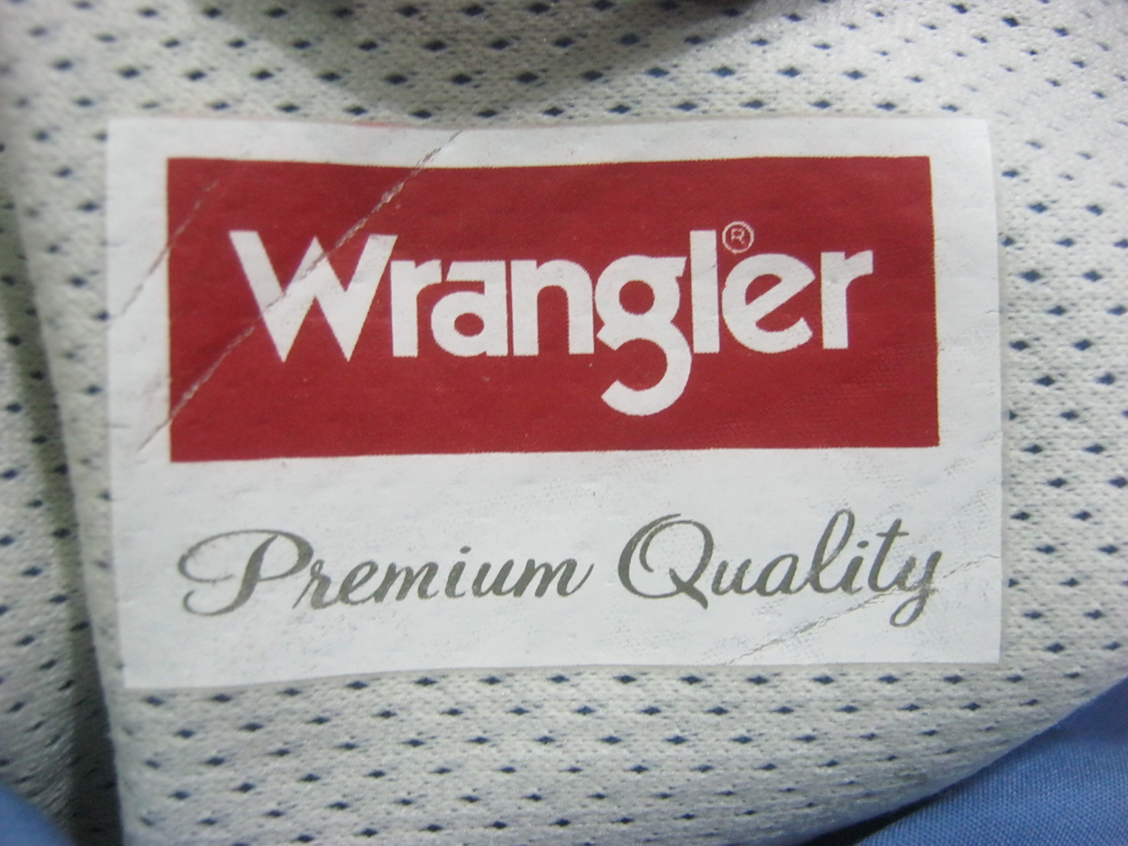 เสื้อเดินป่า