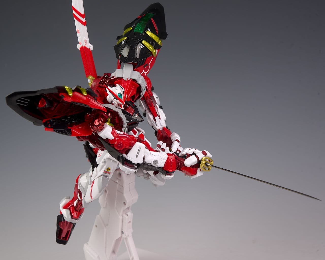 MG 1/100 Astray Red Frame Powered Red Daban 8814