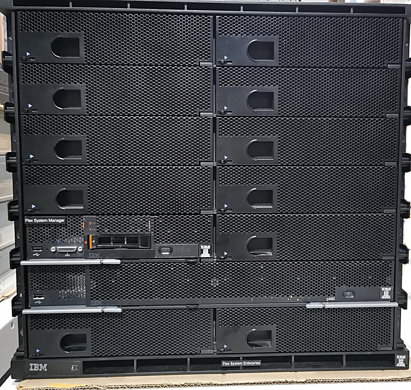[TorCompTH Thailand] IBM 7893-92X Flex System Enterprise Chassis Model 92X - in stock
