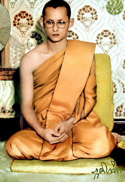 ครอสติสคริสตัล ในหลวงรัชกาลที่ ๙ ทรงผนวช (ใหญ่) ขนาด 40*60 ซม.