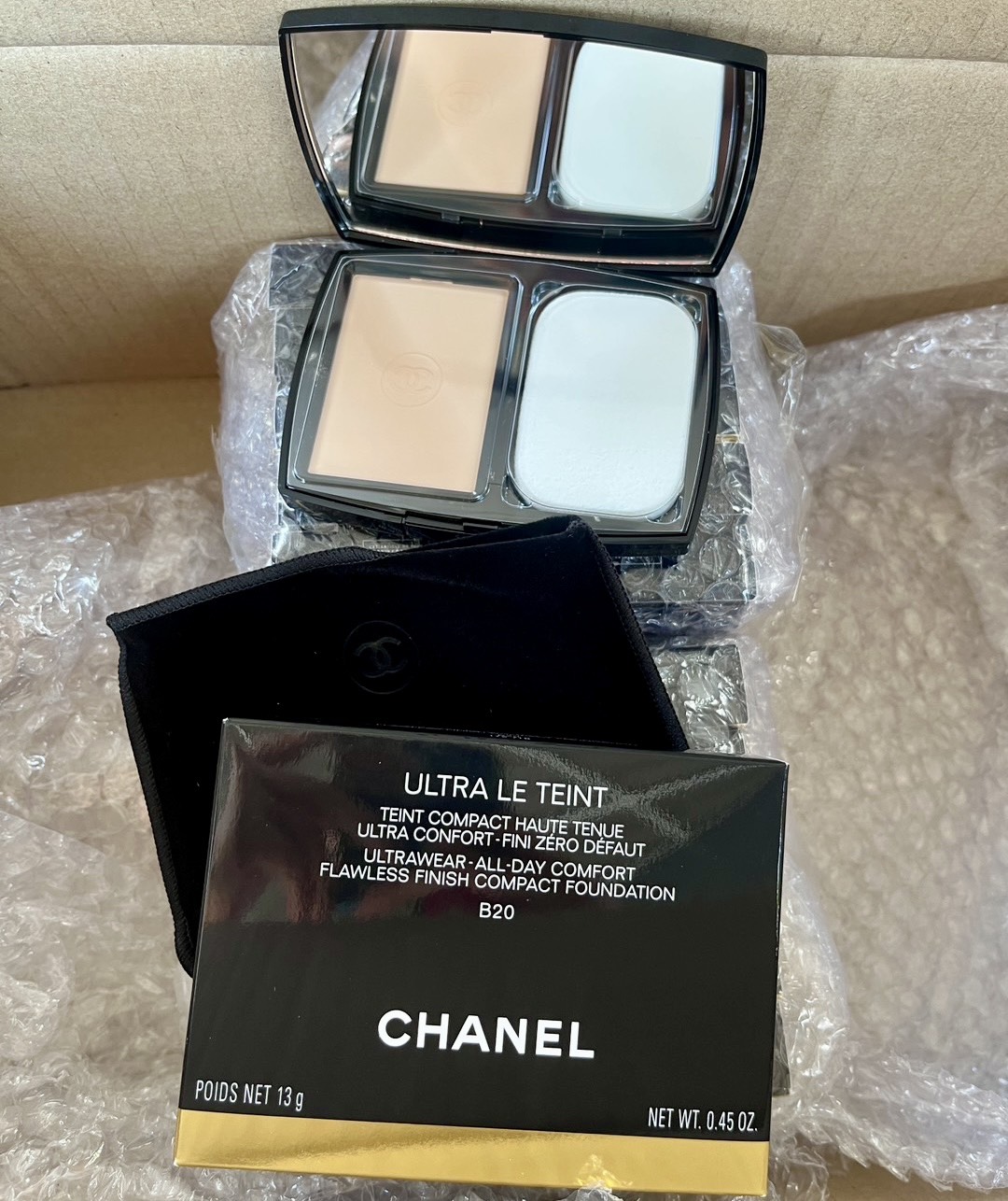 Chanel Le Teint Ultra Tenue Compact Foundation SPF15 13g.– สี B20 แป้งผสมรองพื้น