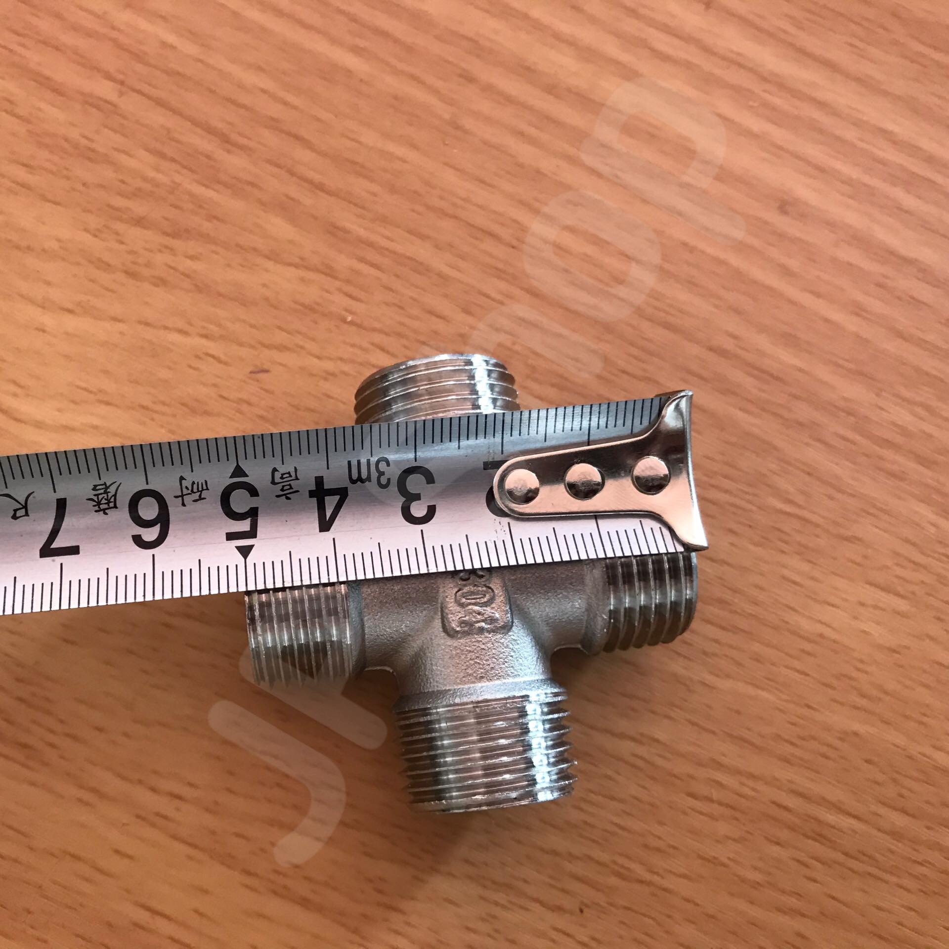 สี่ทางสแตนเลสเกลียวนอก NPT 4 หุน (12 มม.) ราคาต่อ1 ชิ้น #6095