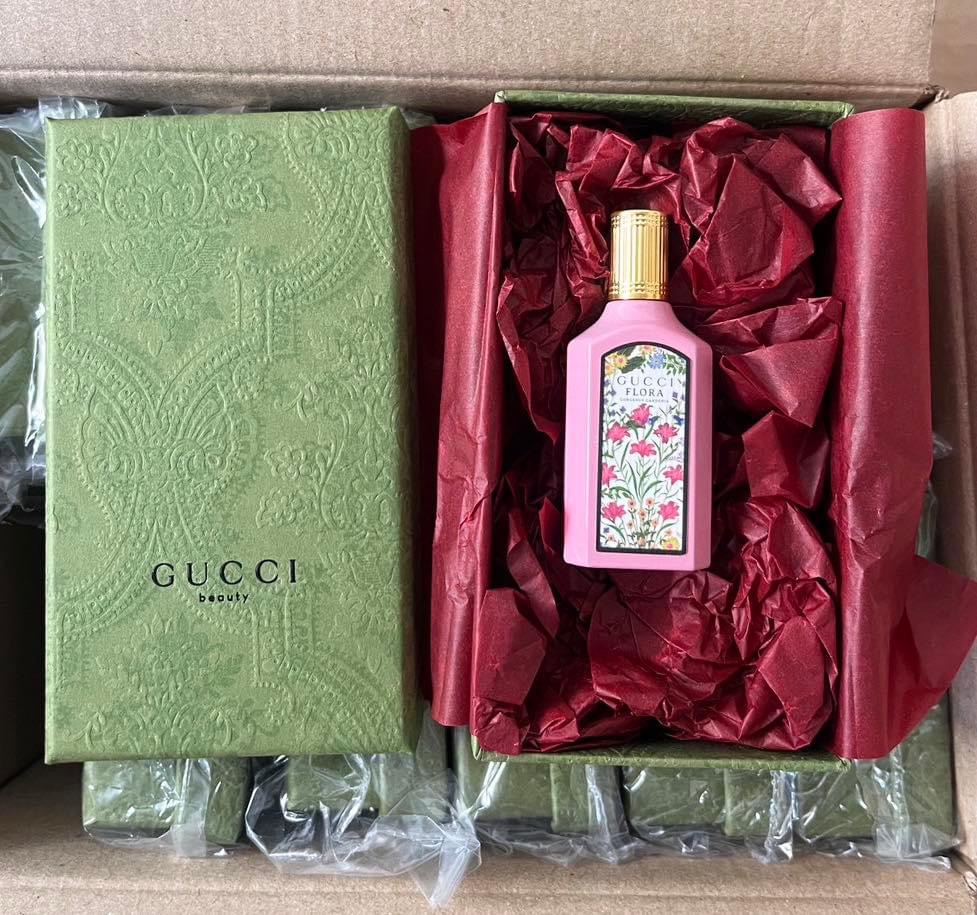 พร้อมกล่อง Gucci Flora Gorgeous Gardenia EDP 5ml.