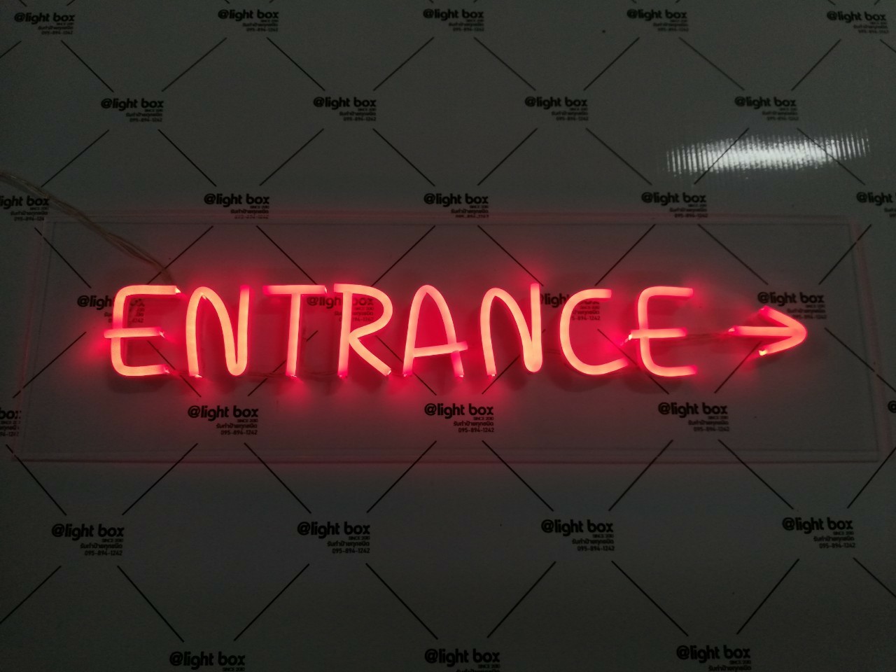 งานป้ายไฟนีออนดัดLED - ENTRANCE อะคริลิคใสรองหลัง