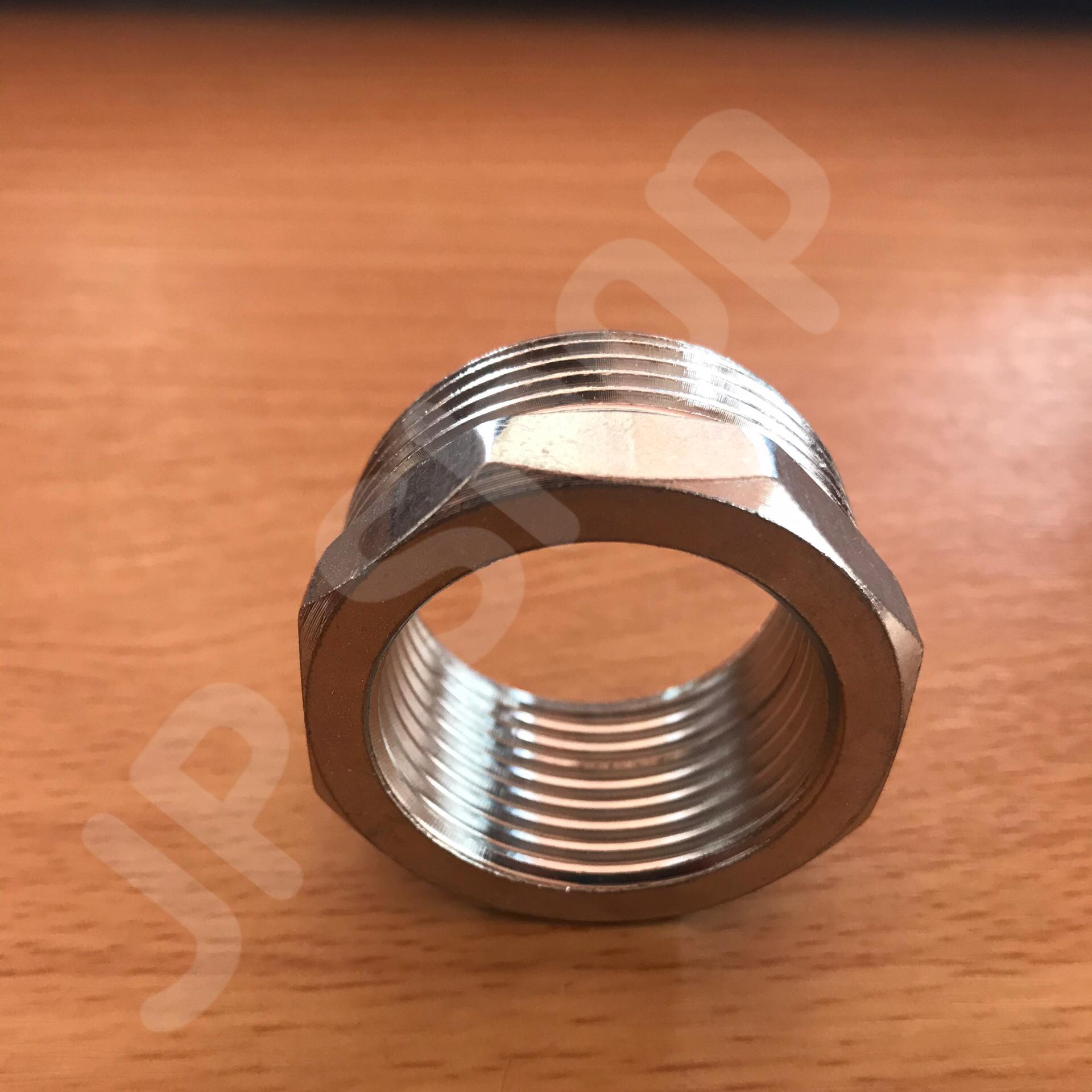 ข้อลดเหลี่ยม 1 1/4 นิ้ว ลด 1 นิ้ว สแตนเลส 304 #0218