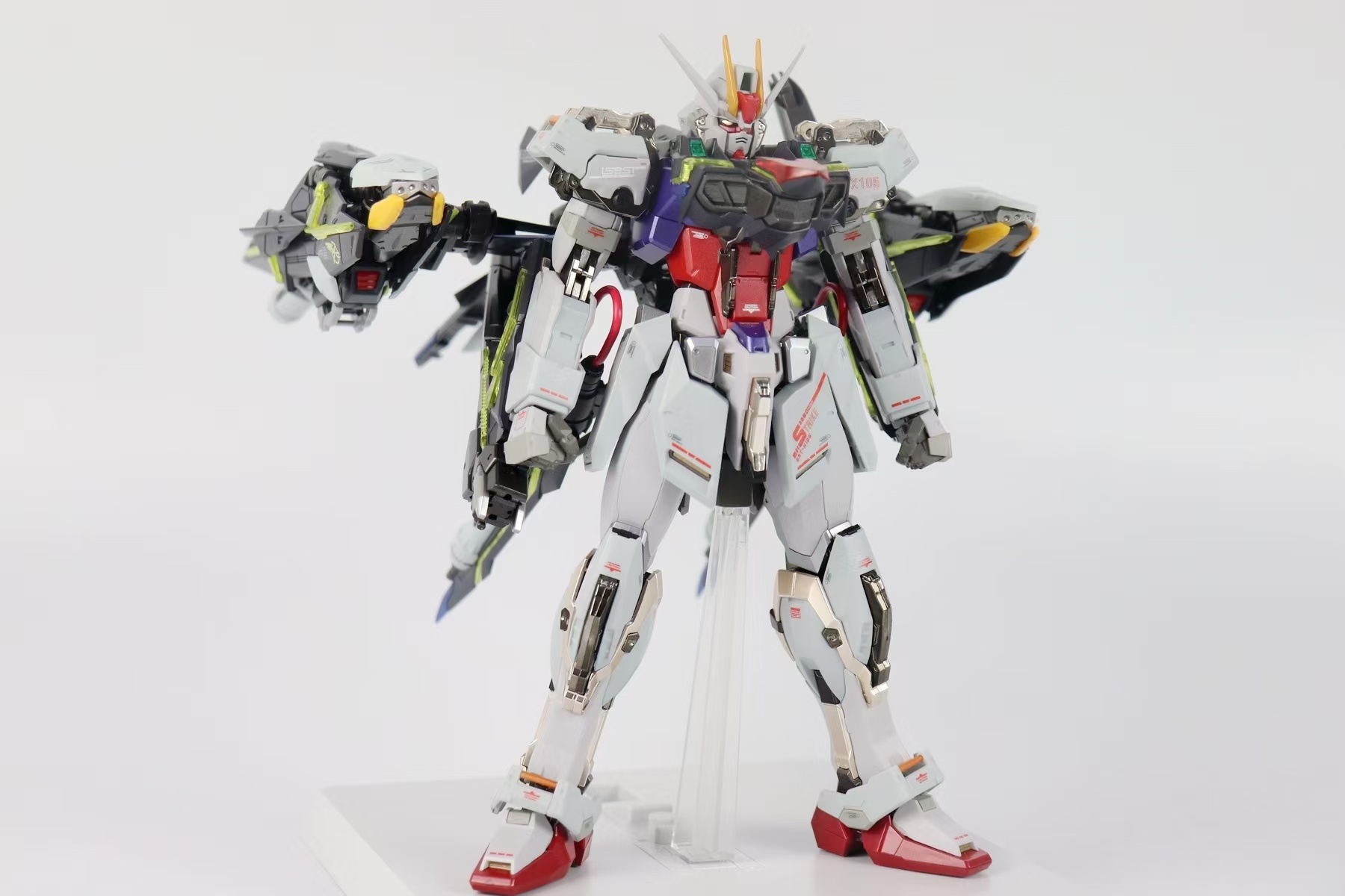 Daban 1/100 Lightning Striker [8830]