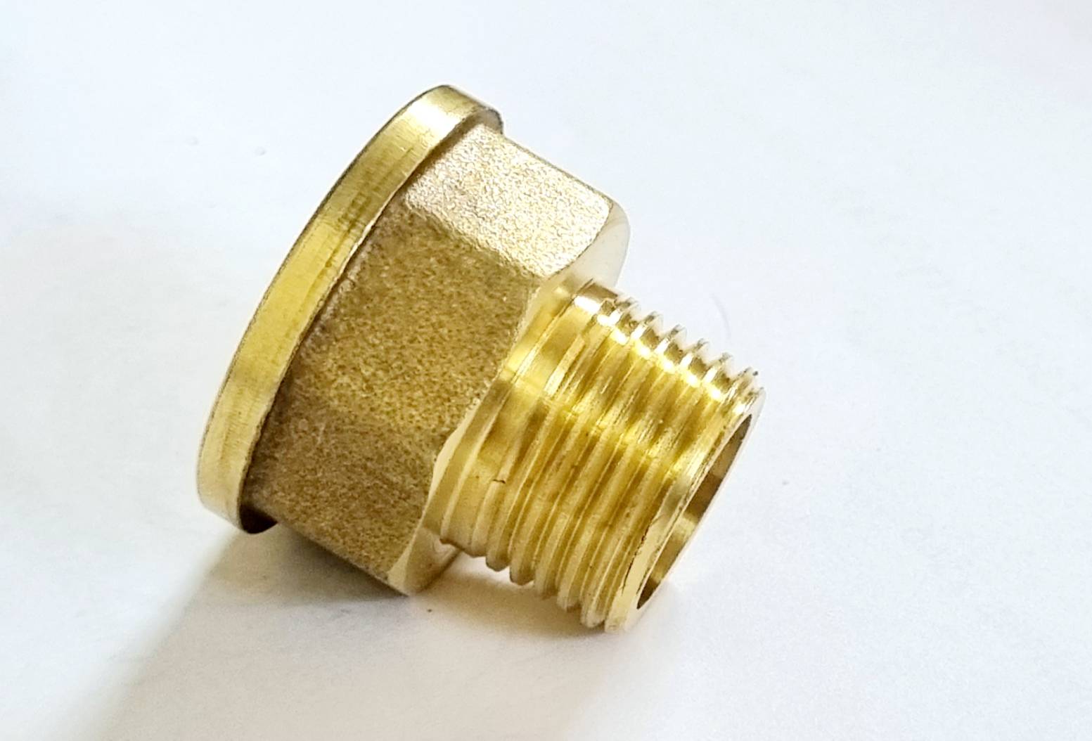 ข้อลดทองเหลือง เกลียวใน 6 หุน เกลียวนอก 4 หุน #2501