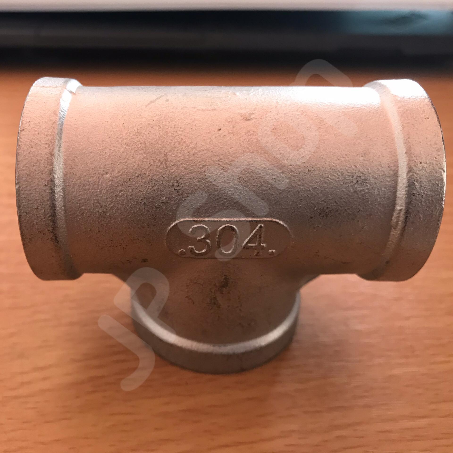 ข้อต่อสามทางสแตนเลส 304 ขนาด 1 นิ้ว (Stainless Steel Tee 304, 1" Female Thread (Tee F/F/F) #2851