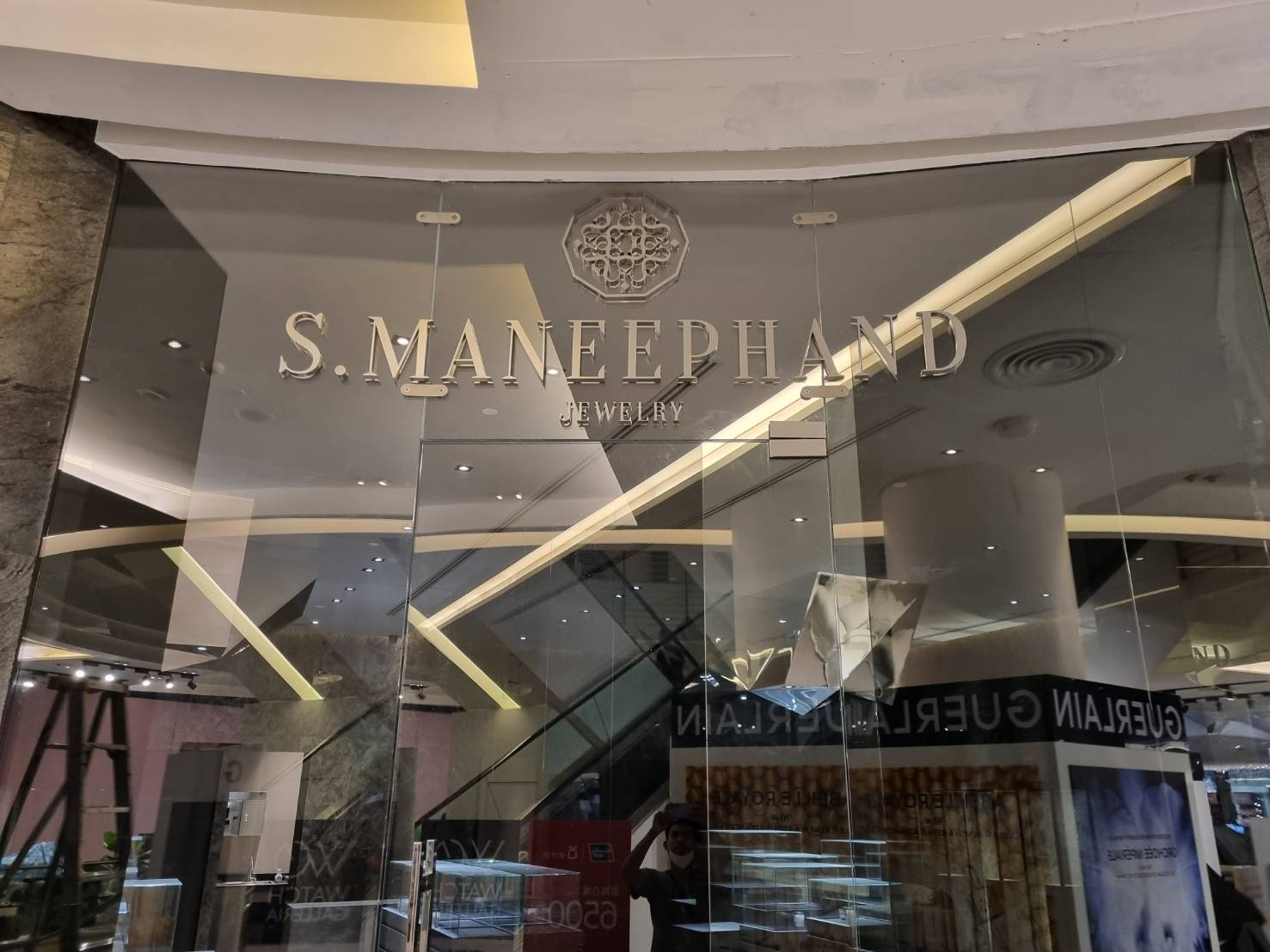 #ป้ายอักษรสแตนเลสแฮร์ไลน์ยกขอบ