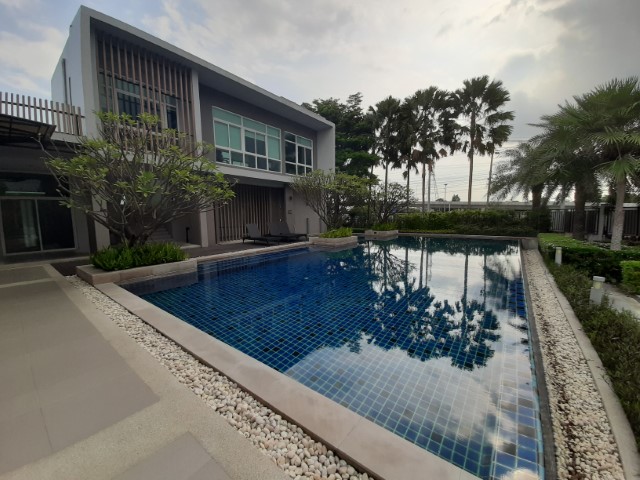 ขายบ้านเดี่ยว ไลฟ์ บางกอก บูเลอวาร์ด วงแหวน – พระราม 9 ; For Sale : Detached House @ Life Bangkok Boulevard Wongwaen – Rama 9