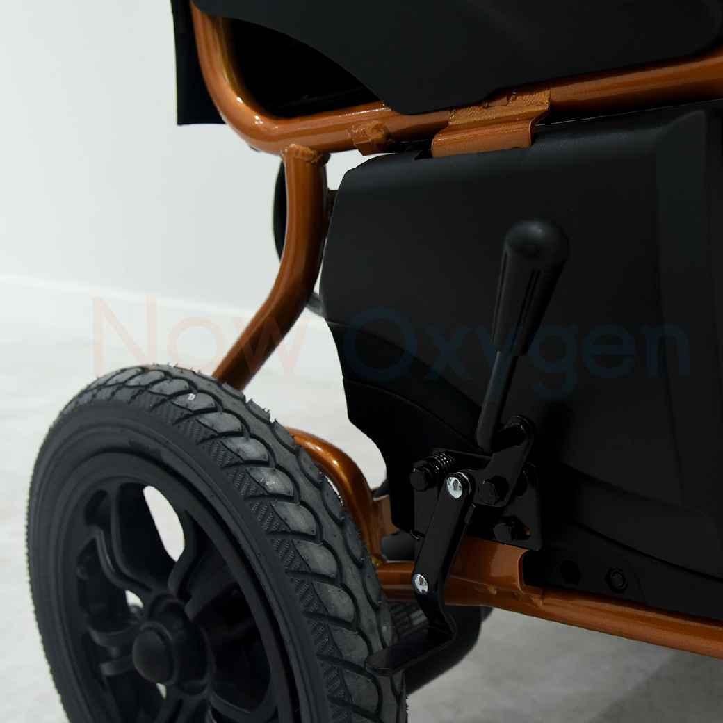 รถเข็นไฟฟ้า วีลแชร์ไฟฟ้า ยี่ห้อ Yuwell รุ่น D210BL การรับประกันโครงสร้าง 3 ปี คอนโทรล แบตเตอรี่และมอเตอร์ 1 ปี