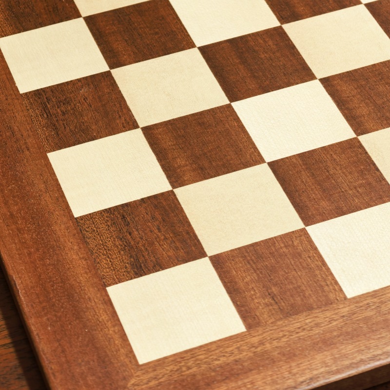 Sapele & Maple Wooden Chess Board กระดานหมากรุกสากลไม้Sapele