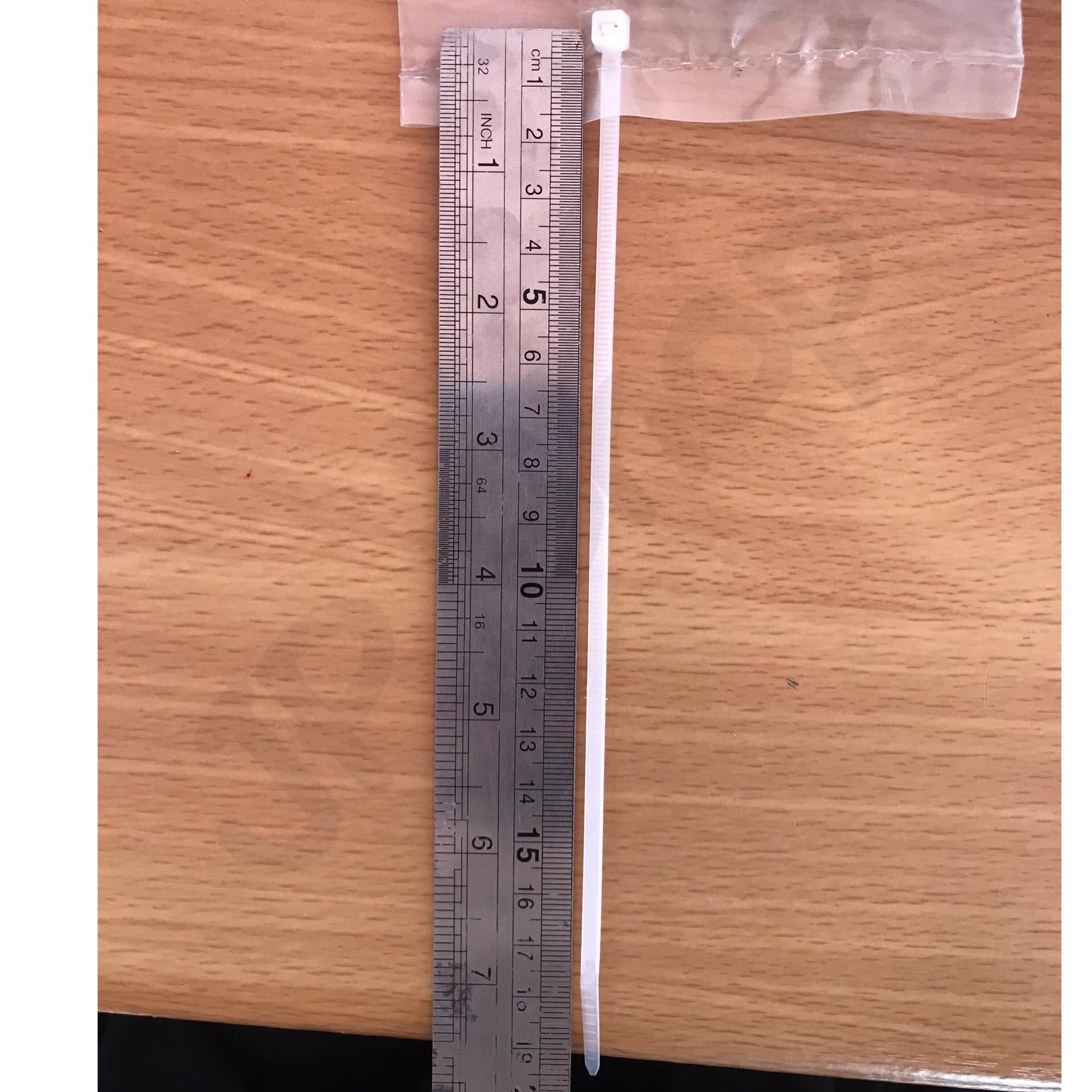 สายรัด CABLE TIE เคเบิ้ลไทร์ 8นิ้ว เหมาะสำหรับนำไปใช้งานต่าง ๆ อาทิเช่น เคเบิ้ลไทร์ใช้รัดสายไฟ, สายแลน (LAN), สายโทรศัพท์, สายสัญญาณ, สายเคเบิ้ลให้เรียบร้อย โกดังในไทย สั่งปุ๊บส่งปั๊บโกดังในไทย