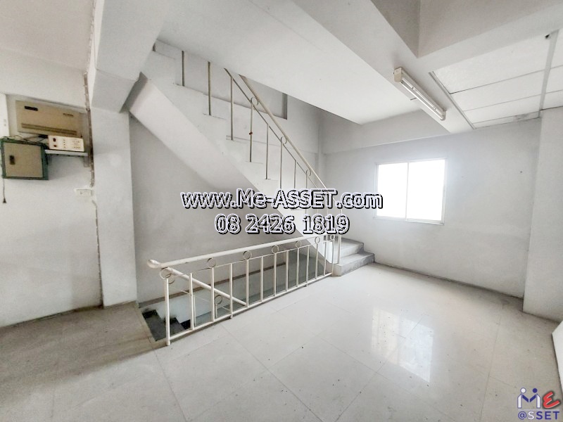 ขายและเช่า อาคารพาณิชย์ ย่าน มหิดล บางเตย ศาลายา มหาสวัสดิ์ พุทธมณฑล : ม.มณฑลทองพาร์ค : 3.5 ชั้น 21 ตร.วา