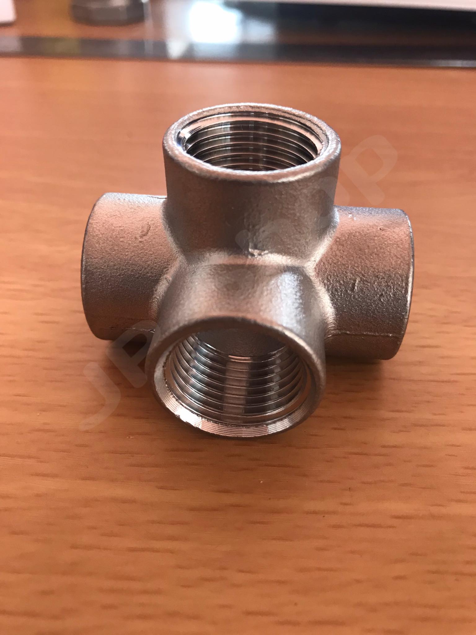 ข้อต่อสี่ทางเกลียวใน ขนาด4หุน สแตนเลส304 #41255